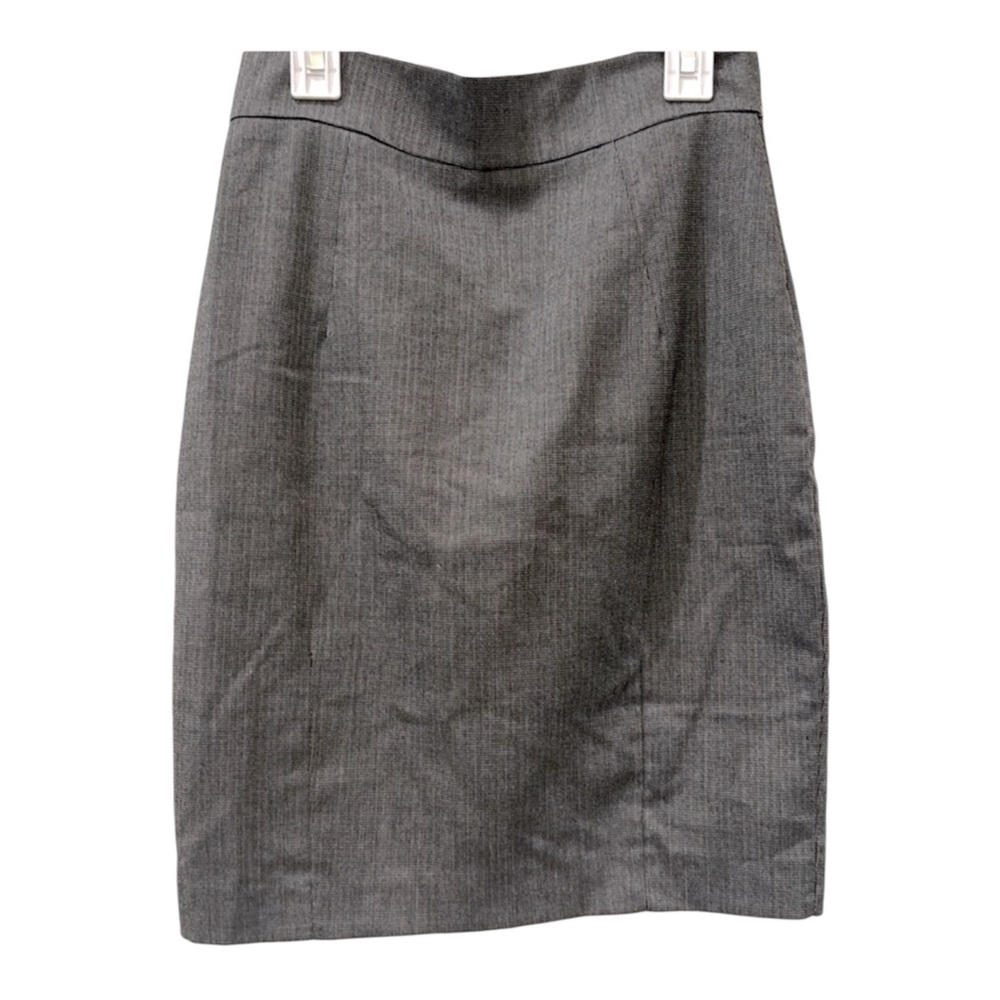 H&M grey mini skirt. Women’s Size 4